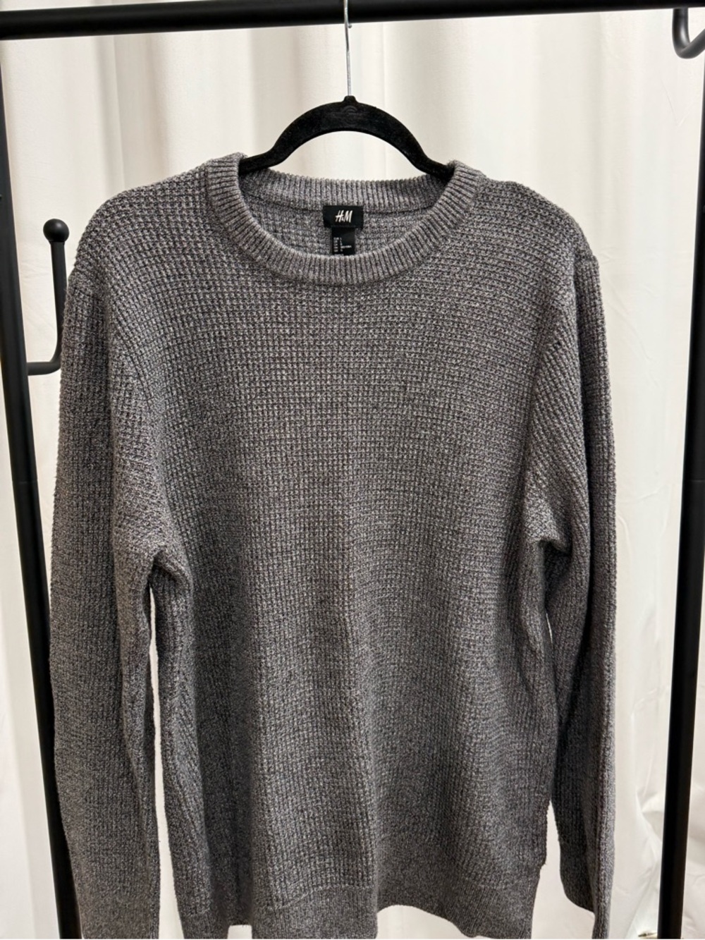 H&M Men's Charcoal Gray Knit Crewneck Sweater